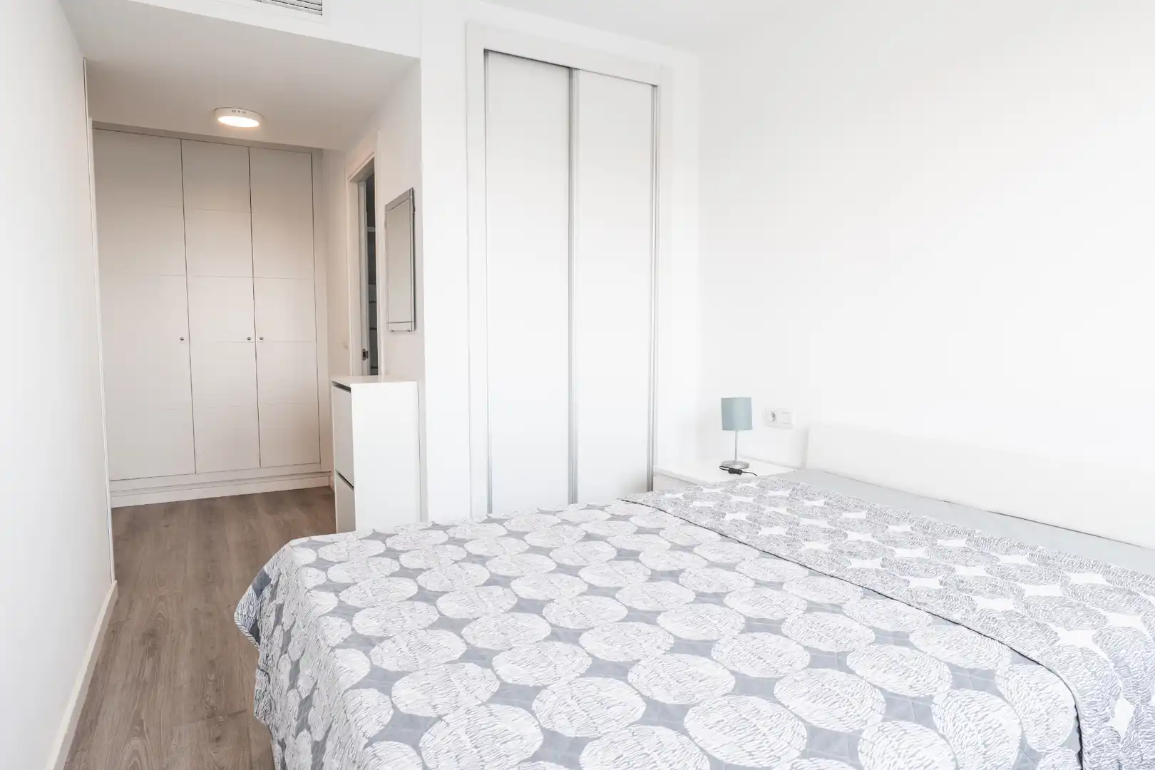 Schlafzimmer von Wohnung zum Verkauf in Valencia mit Klimaanlage, Heizung und Terrasse