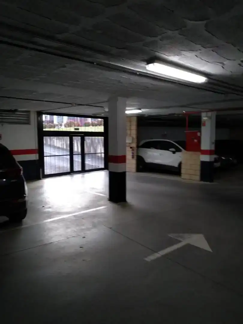 Parkplatz von Garage zum Verkauf in Areatza