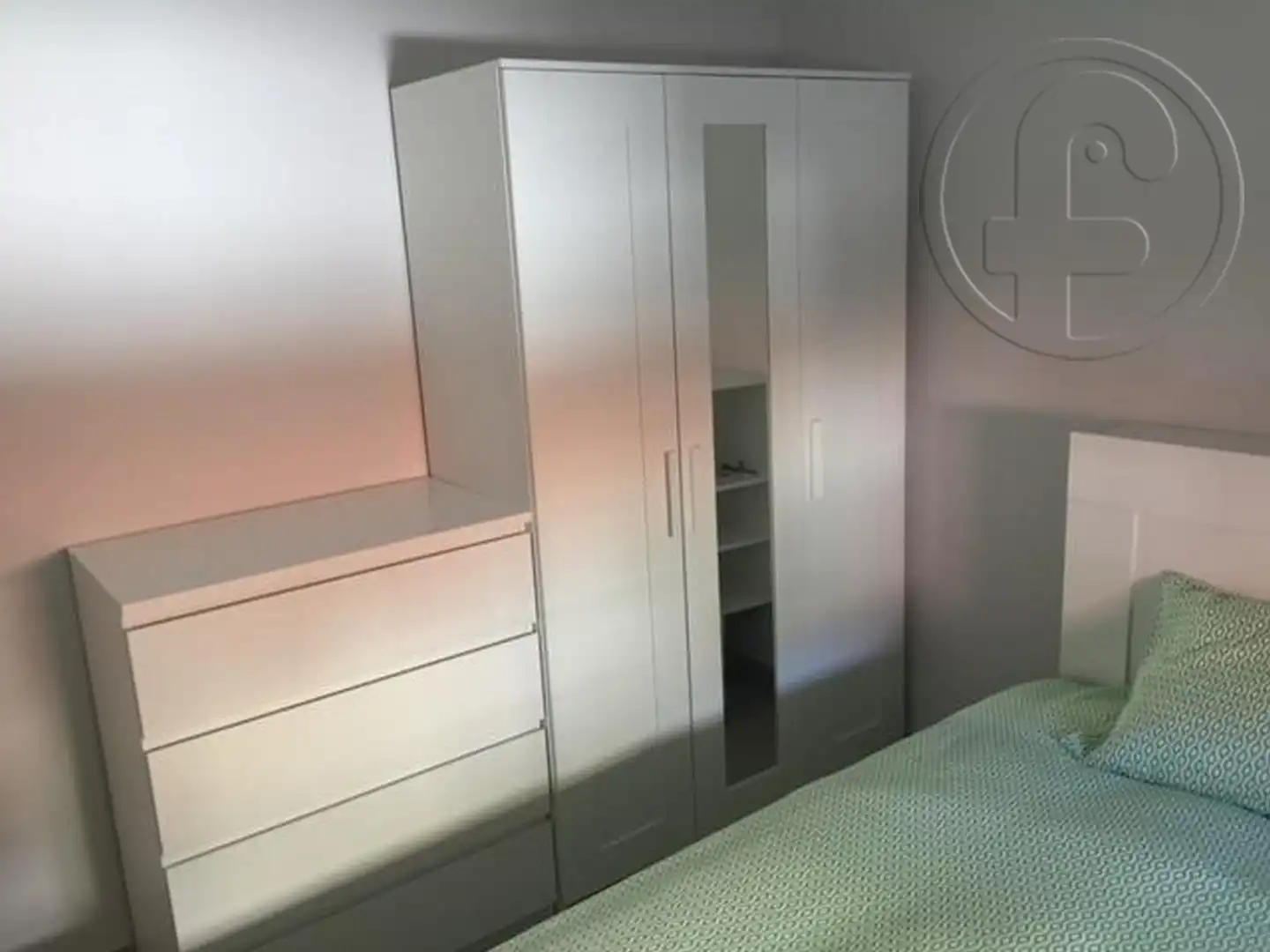 Habitación de Piso de alquiler en Santander con Calefacción, Parquet y Amueblado