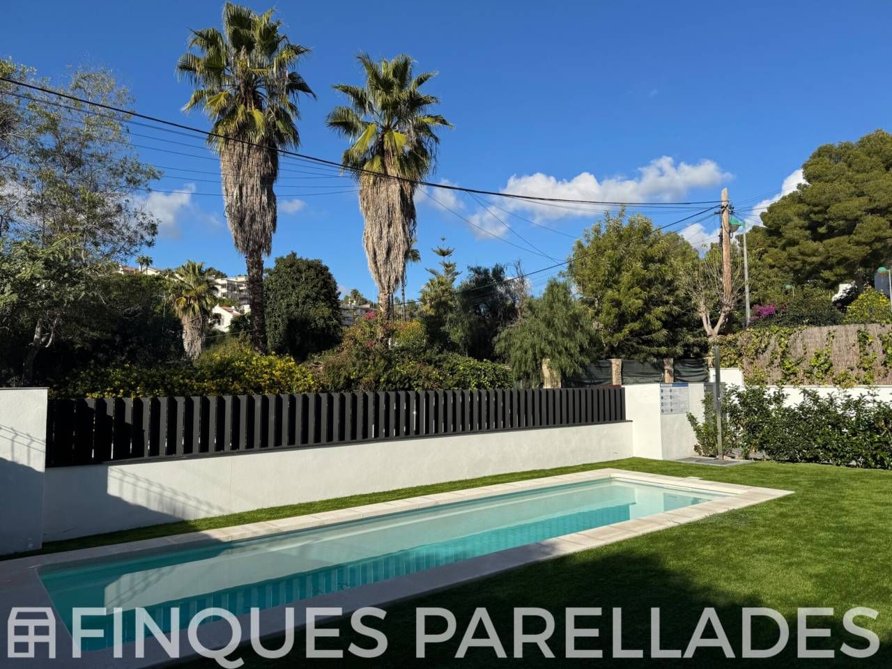 Swimming pool of Flat for sale in Sitges  with Air Conditioner, Heating and Parquet flooring
