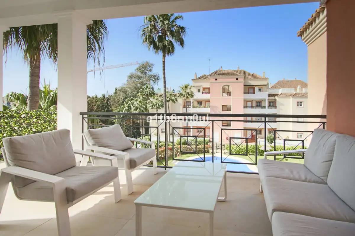 Flat with lift for sale in Nueva Andalucía, imagen 5
