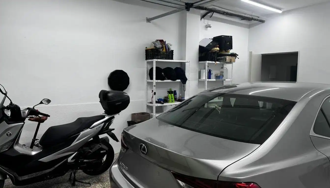 Parking of Commercial properties for sale in Valencia  with Air Conditioner