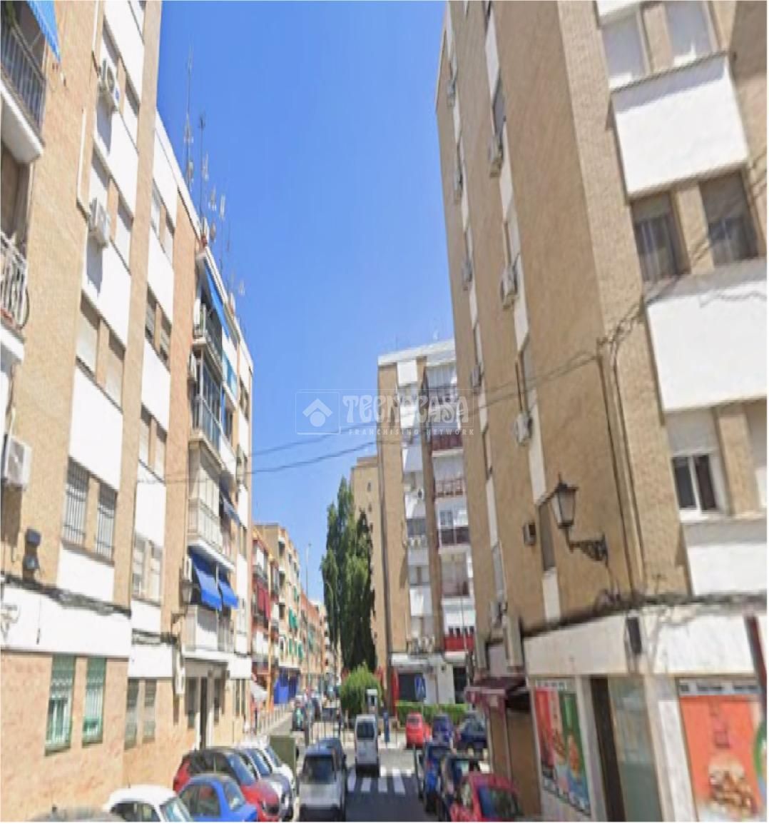 Exterior view of Flat for sale in  Sevilla Capital