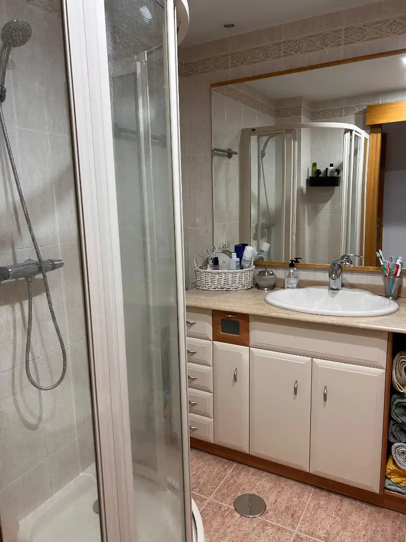 Baño de Piso en venta en Málaga con Aire acondicionado, Calefacción y Amueblado