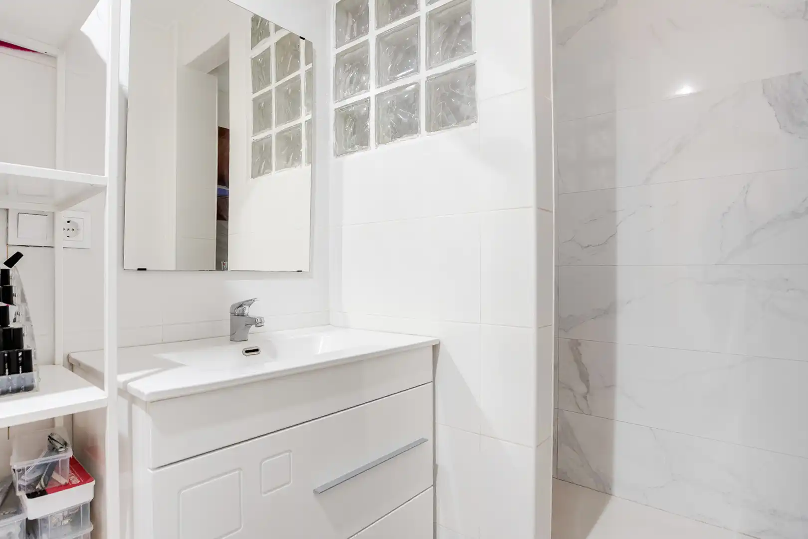 Bathroom of Flat for sale in Terrassa  with Terrace and Balcony