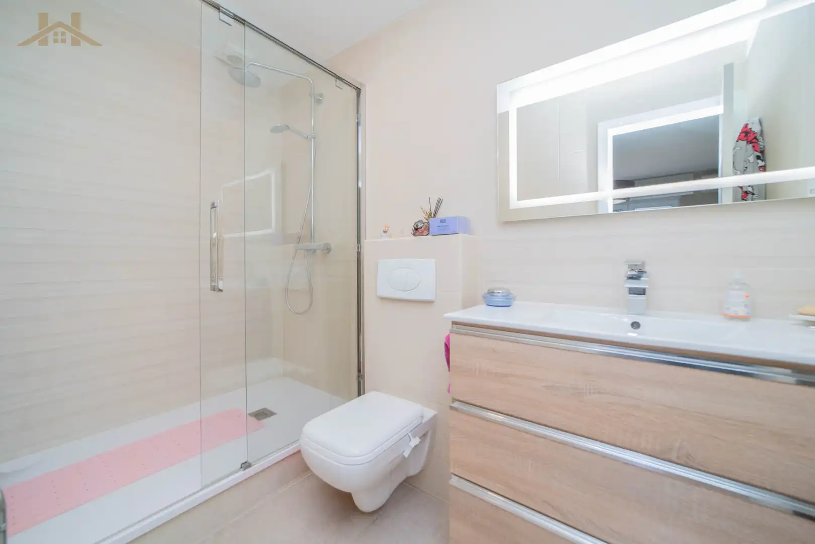 Baño de Casa adosada en venta en Rivas-Vaciamadrid con Aire acondicionado, Calefacción y Jardín privado