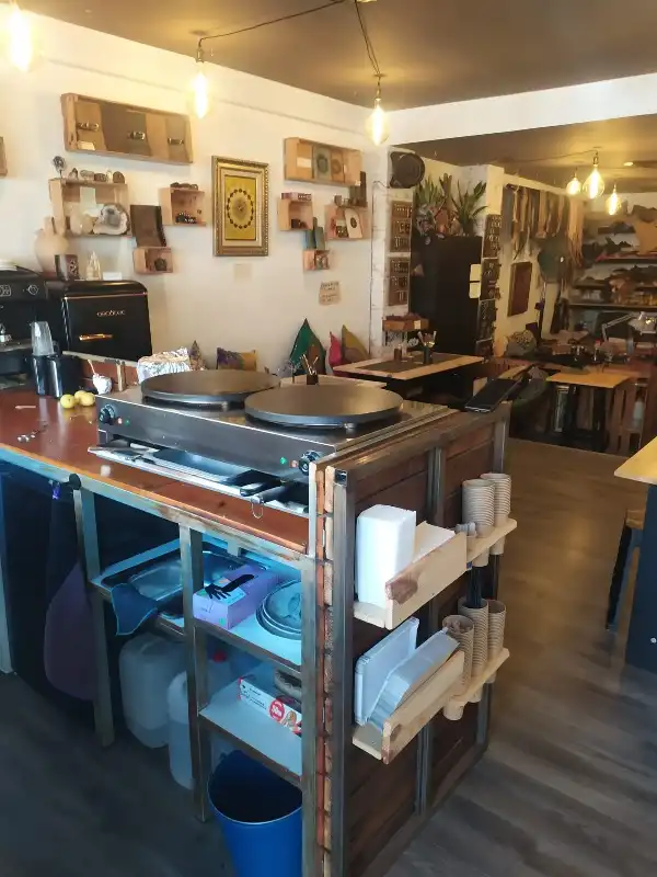 Gewerbefläche zum Verkauf in Calle Almirante Carranza 32, imagen 2