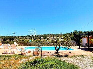 House with pool for sale in Alfinach - Los Monasterios