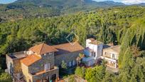 Vista exterior de Finca rústica en venda en Cabanelles amb Calefacció, Jardí privat i Parquet