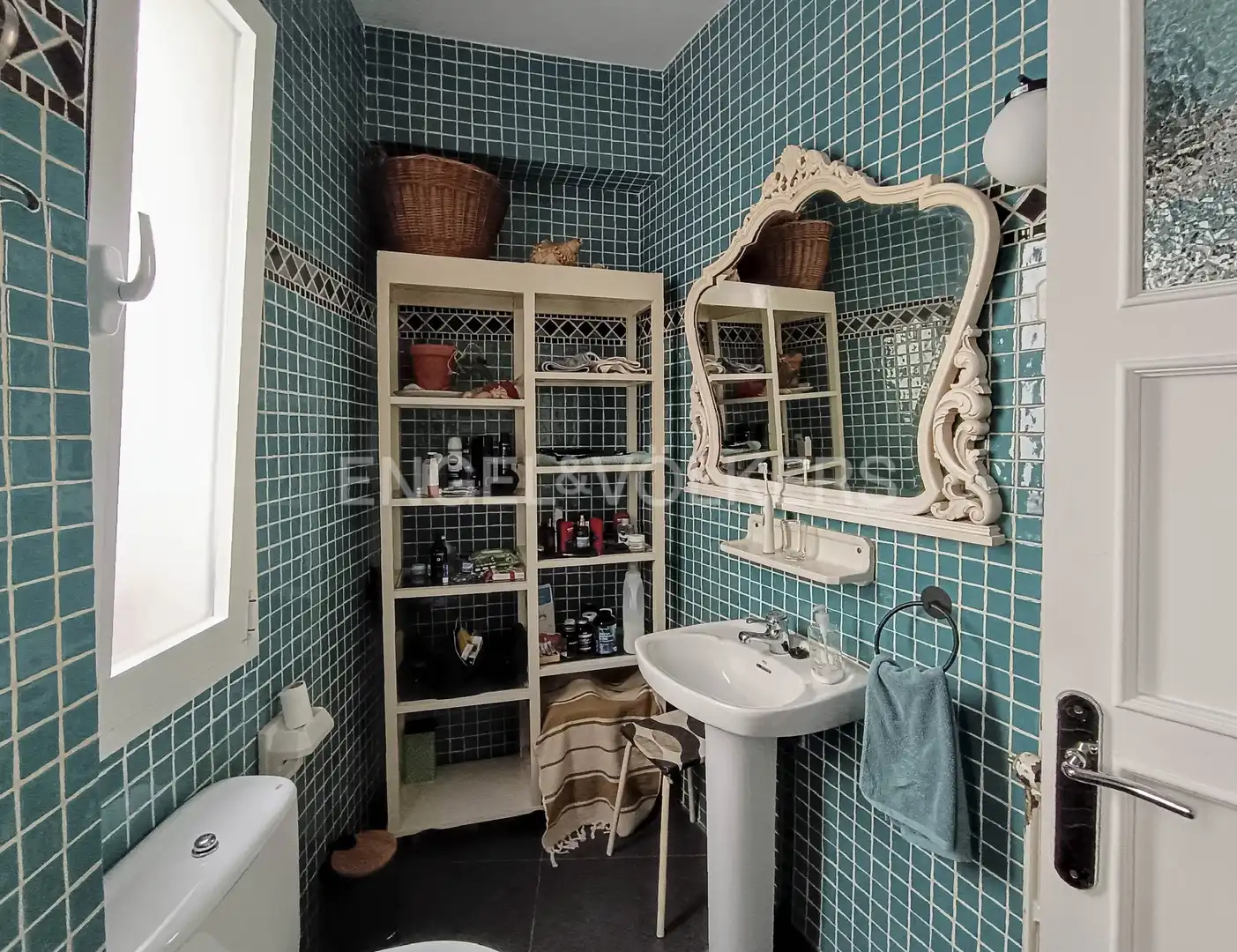 Bathroom of Flat for rent in Madrid  with Air Conditioner, Heating and Furnished