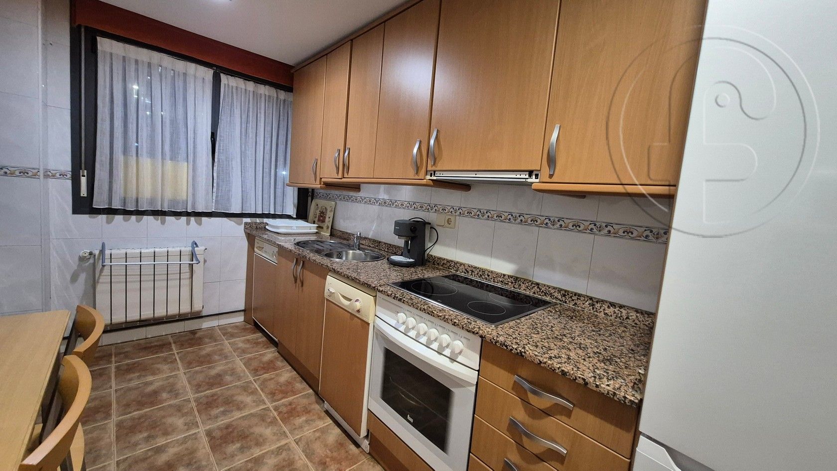 Cuina de Pis de lloguer en Santander amb Calefacció, Parquet i Traster