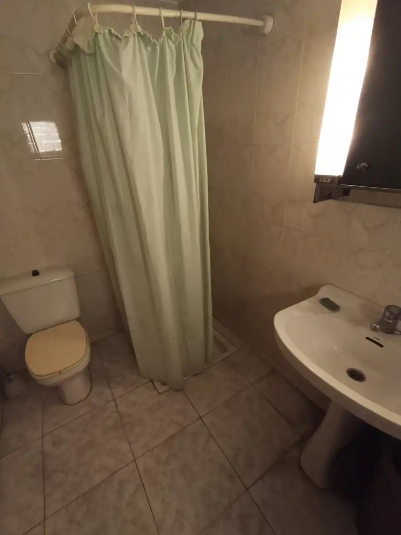 Baño de Casa o chalet en venta en Sant Julià de Ramis con Calefacción, Terraza y Trastero