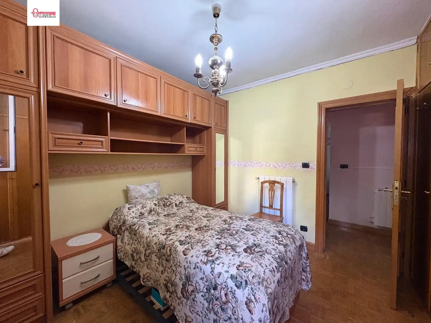 Schlafzimmer von Wohnung zum Verkauf in Burgos mit Heizung