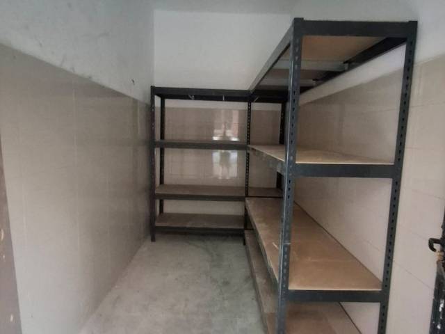 Local comercial en Alquiler en Calle Pastrana, 8D en Salvador