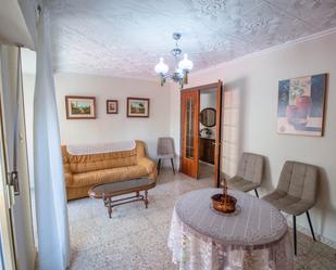 Sala d'estar de Pis de lloguer en Elda amb Balcó