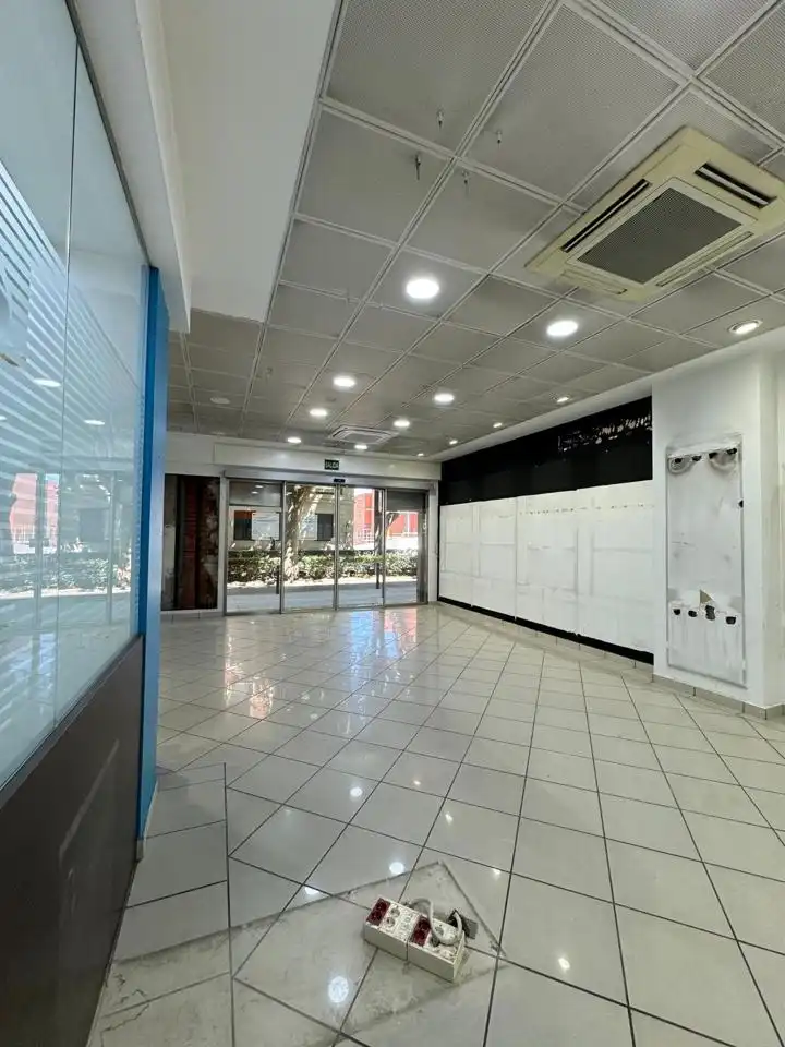 Local comercial de lloguer a Doctor Fernández Iparraguirre, imagen 5