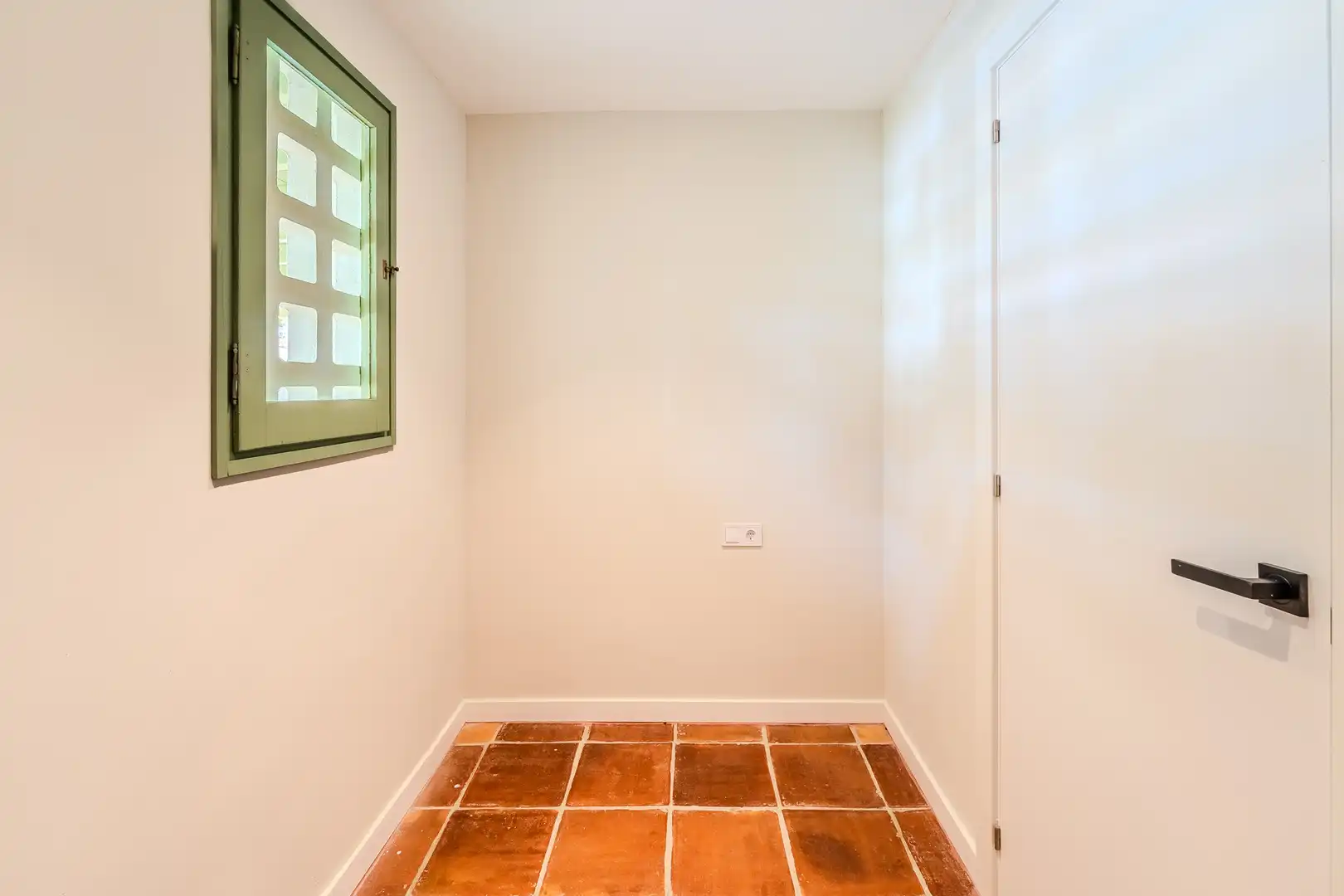 Houses for sale in L'Ametlla de Mar   with Air Conditioner, Heating and Private garden