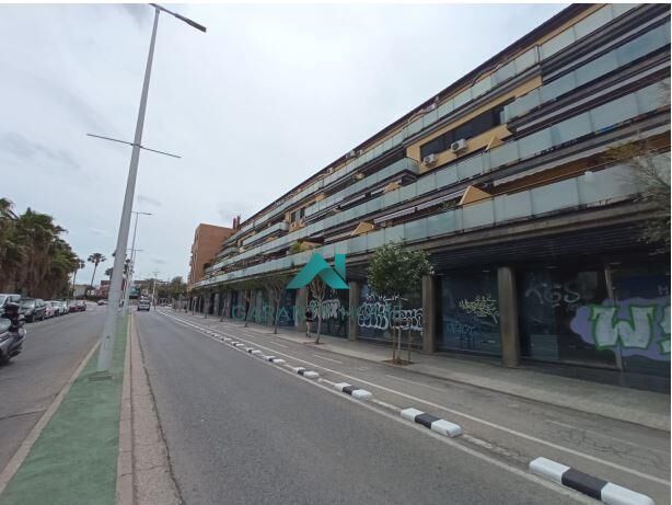 Vista exterior de Local en venda en Catarroja