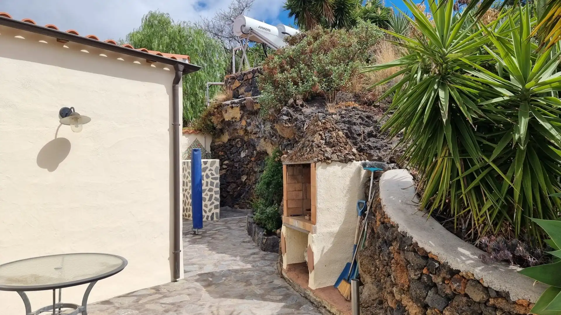 Vista exterior de Finca rústica en venda en El Paso amb Terrassa