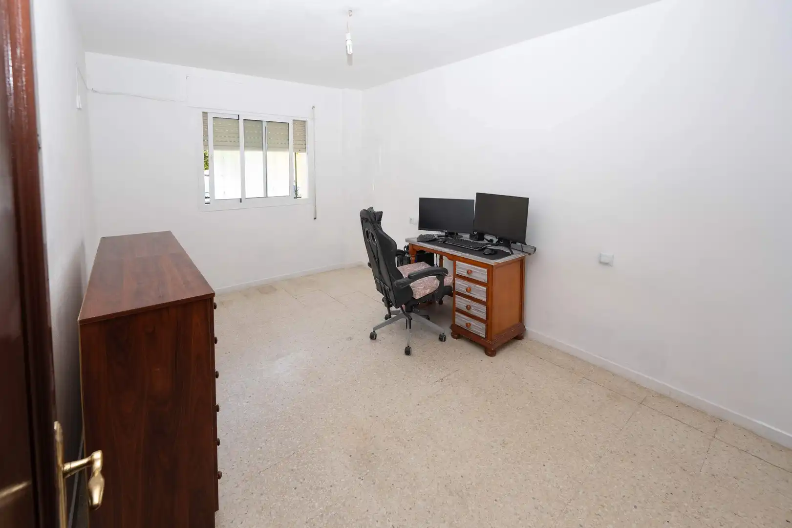 Piso en venta en Fuengirola con Terraza, Amueblado y Balcón