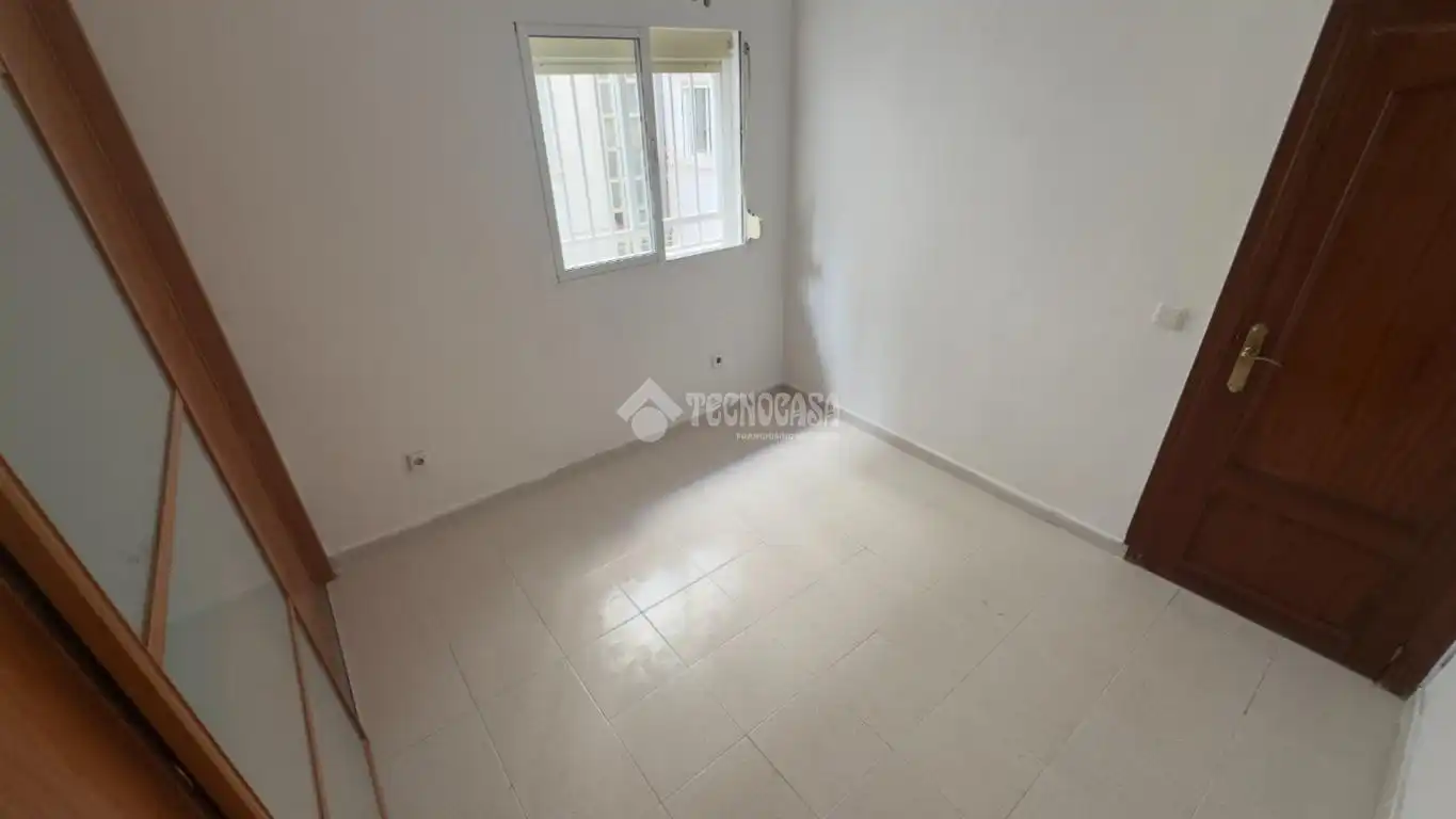 Bedroom of Flat for sale in Málaga