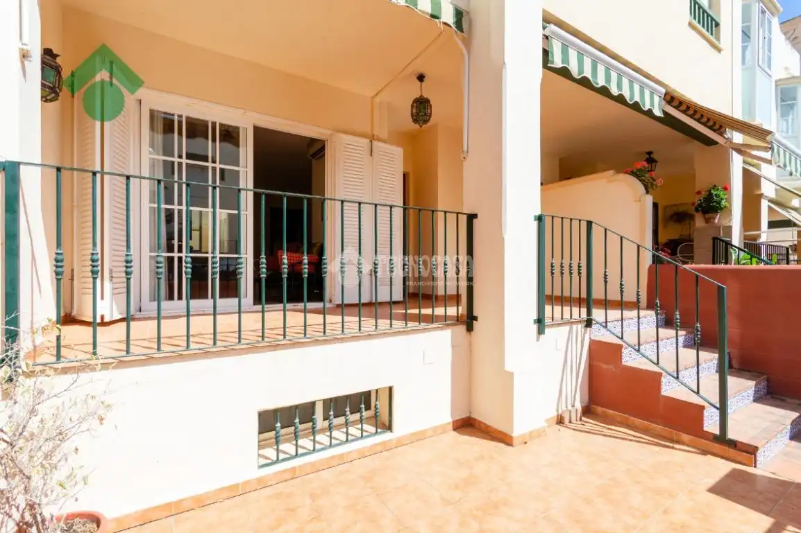 Terrassa de Casa adosada en venda en Nerja amb Aire condicionat