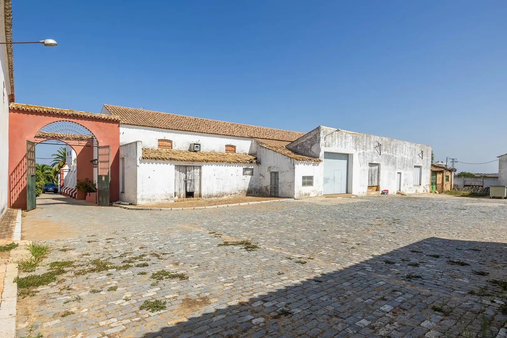 Außenansicht von Country house zum Verkauf in Villalba del Alcor mit Klimaanlage, Privatgarten und Abstellraum