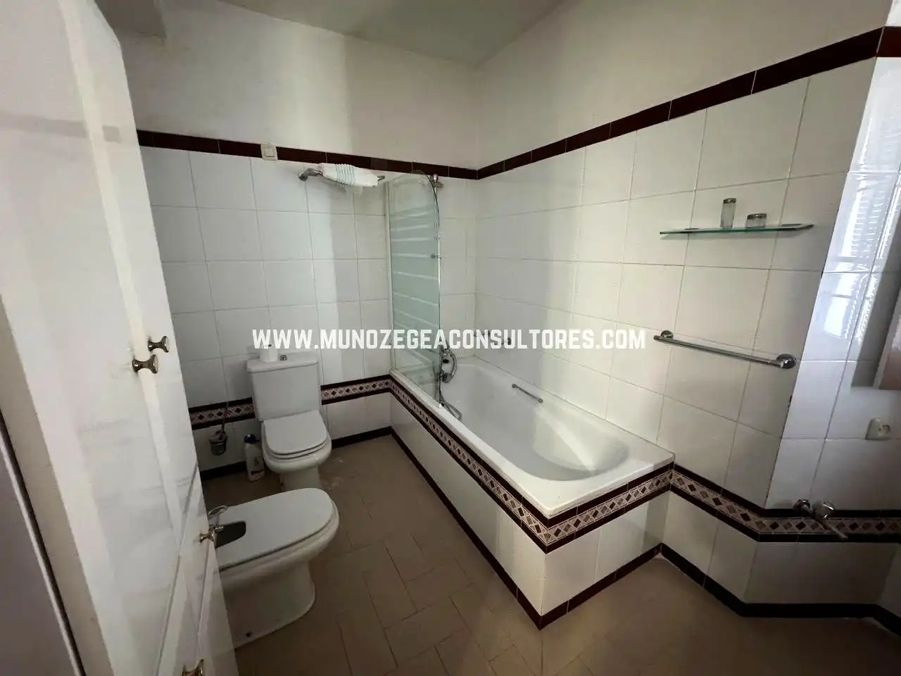 Baño de Casa o chalet en venta en Lucena con Aire acondicionado, Jardín privado y Piscina