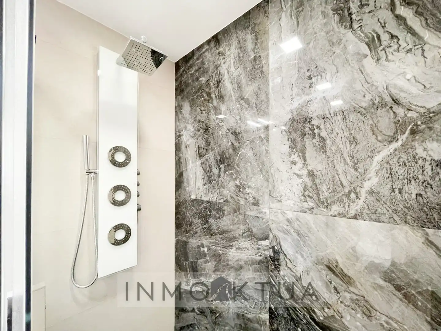Bathroom of Detached homes for sale in Jerez de la Frontera  with Air Conditioner, Private garden and Terrace