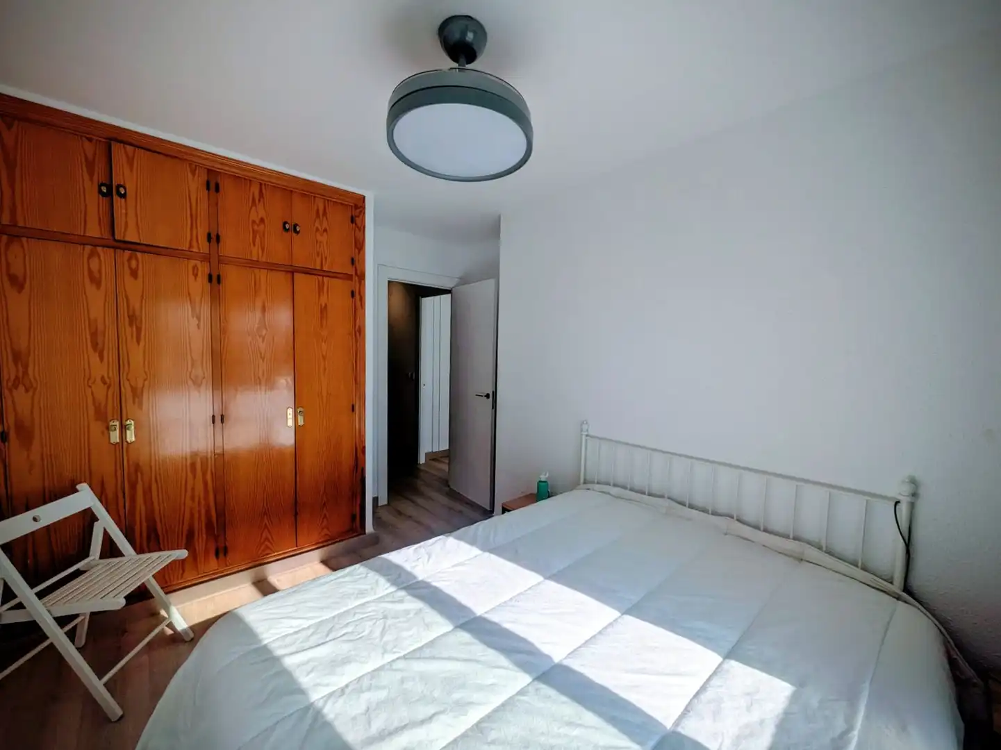 Bedroom of Detached homes for sale in Málaga  with Air Conditioner, Terrace and Community pool