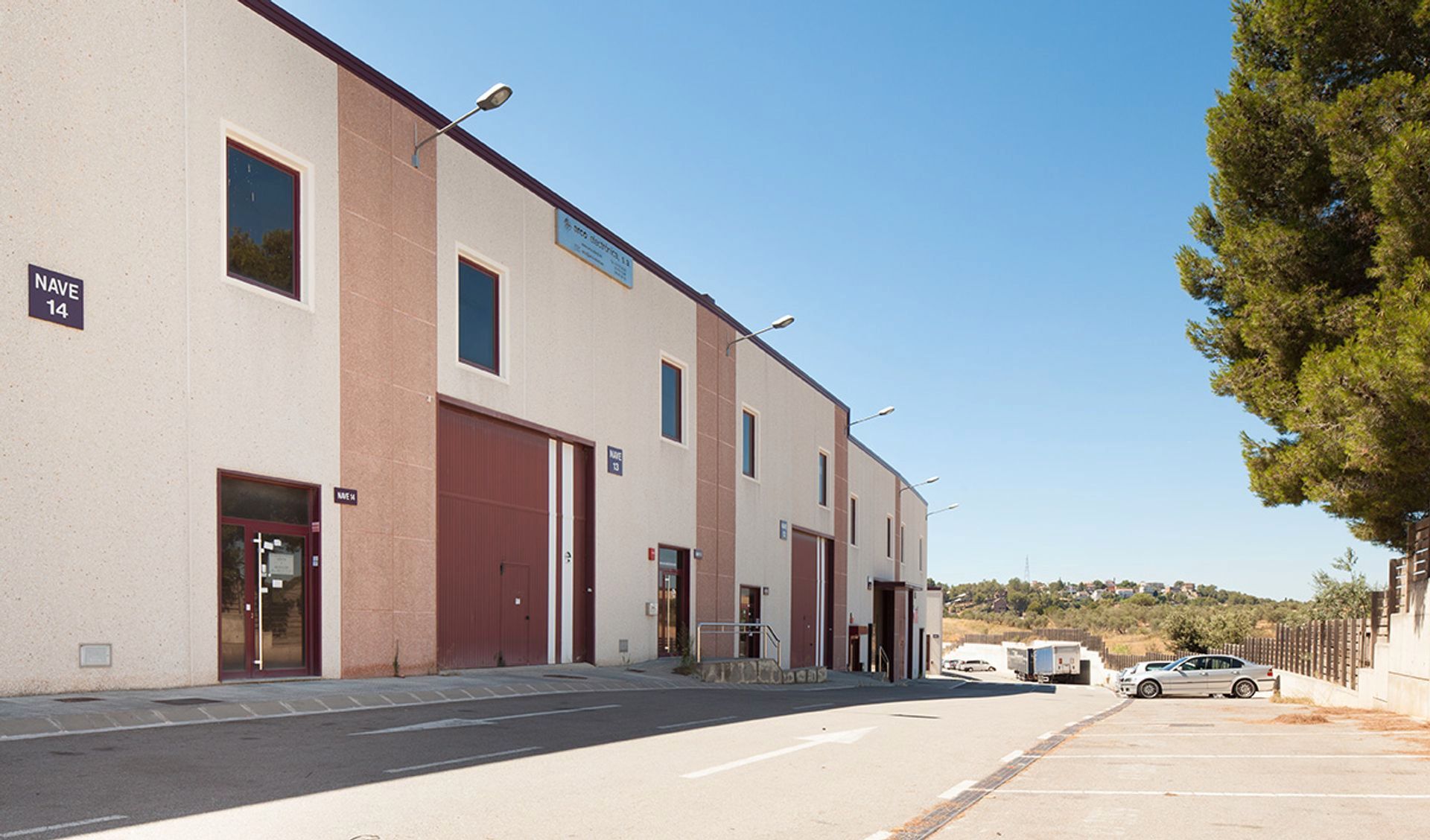 Industrial buildings to rent in Carrer Progrés