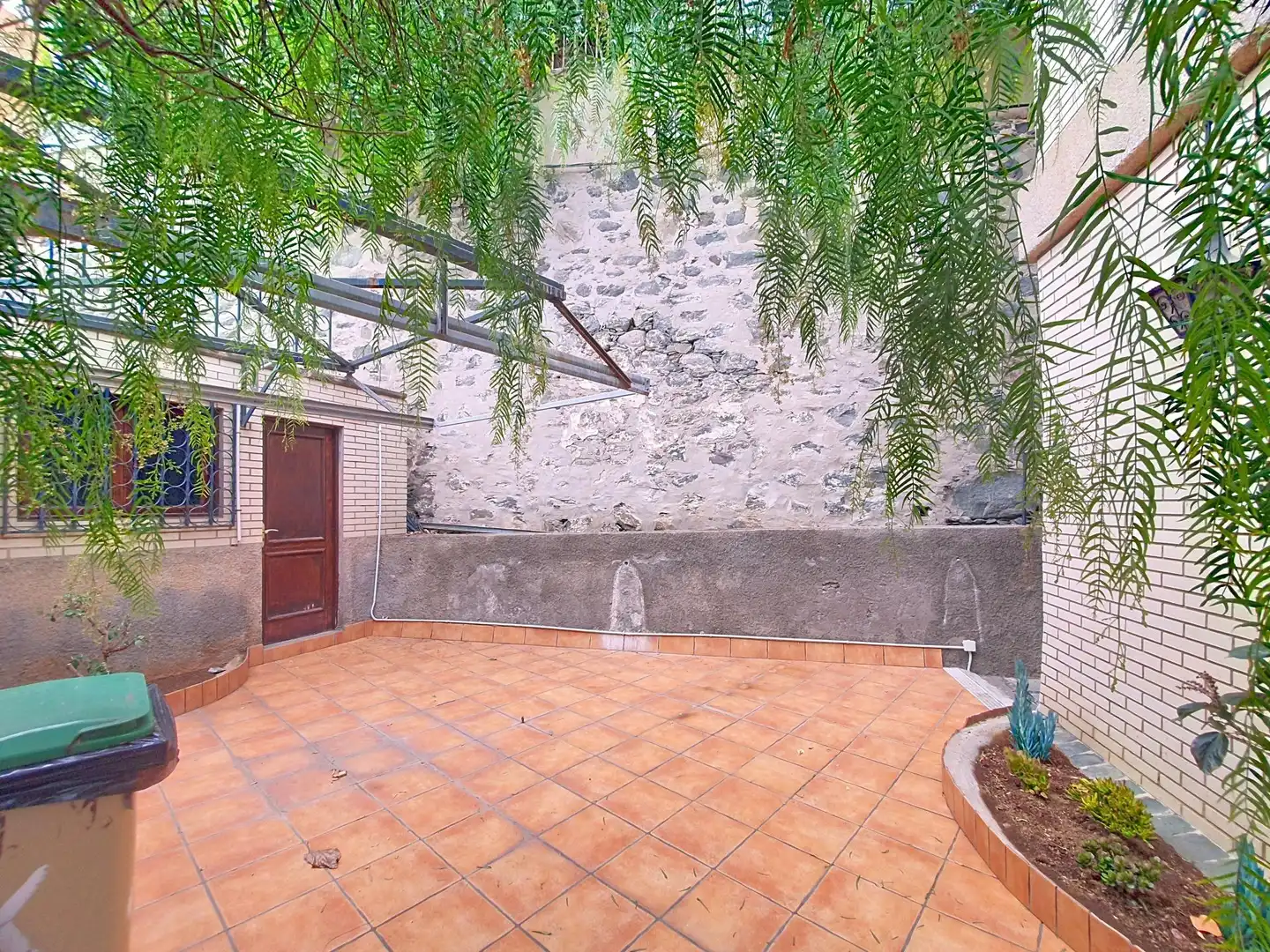 Terrassa de Casa o xalet en venda en Las Palmas de Gran Canaria amb Aire condicionat, Jardí privat i Balcó