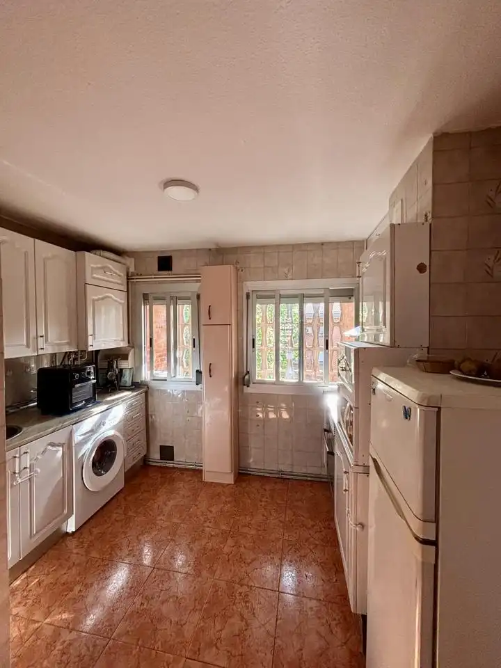 Kitchen of Flat for sale in Torrejón de Ardoz  with Air Conditioner, Heating and Furnished