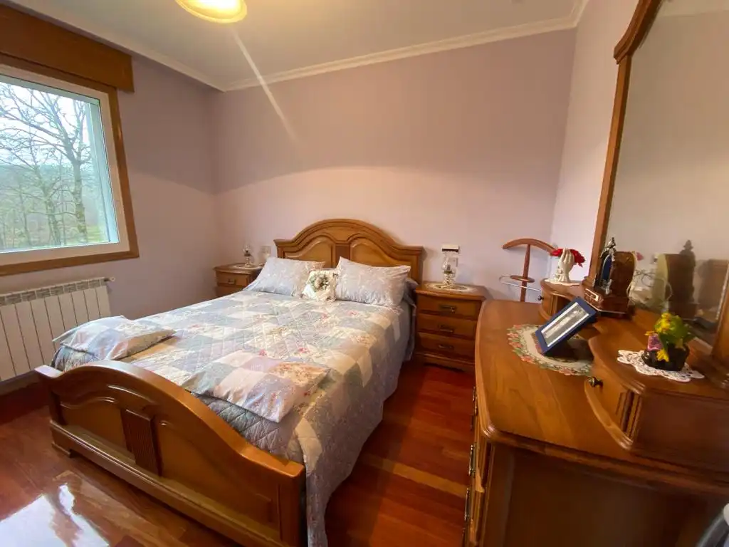 Habitación de Casa o chalet en venta en O Irixo con Calefacción, Jardín privado y Parquet