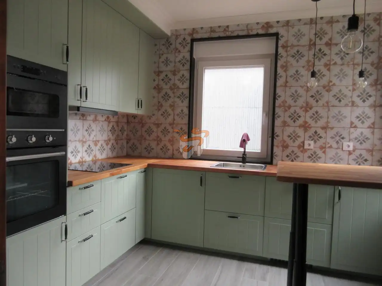 Küche von Wohnung zum Verkauf in Fene mit Heizung und Abstellraum