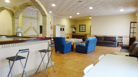 Foto 2 von Einfamilien-Reihenhaus zum Verkauf in Calle Virgen del Valle, La Palma del Condado, Huelva