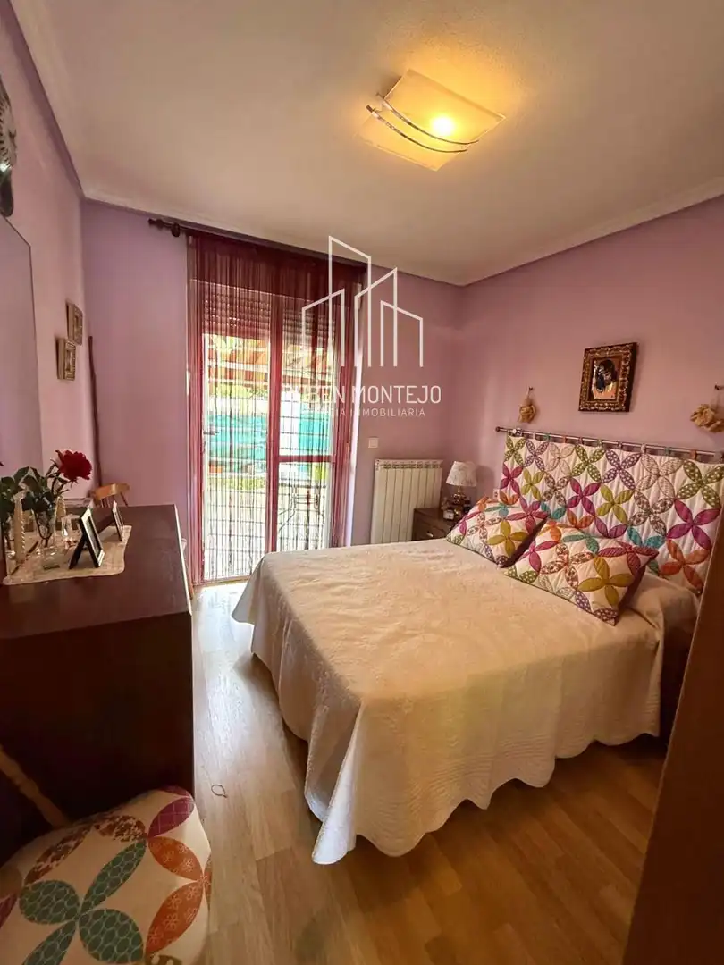 Habitación de Apartamento en venta en Salamanca con Calefacción y Terraza