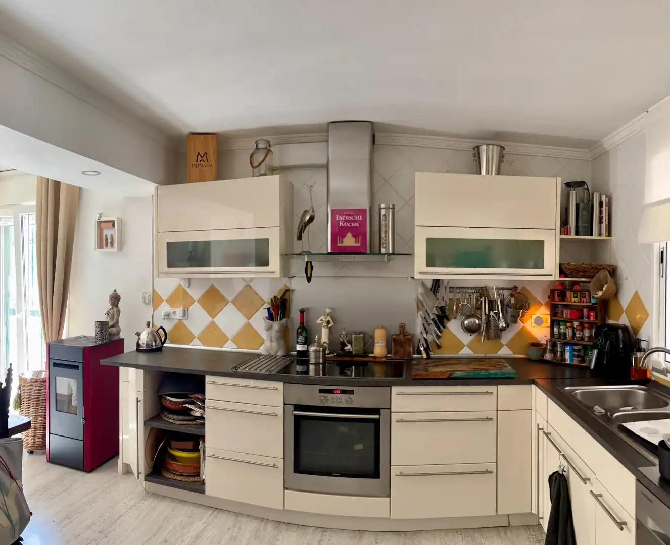 Cocina de Casa o chalet en venta en Alhaurín de la Torre con Aire acondicionado, Calefacción y Jardín privado