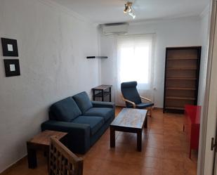 Living room of Flat to rent in  Zaragoza Capital  with Heating, Furnished and Oven