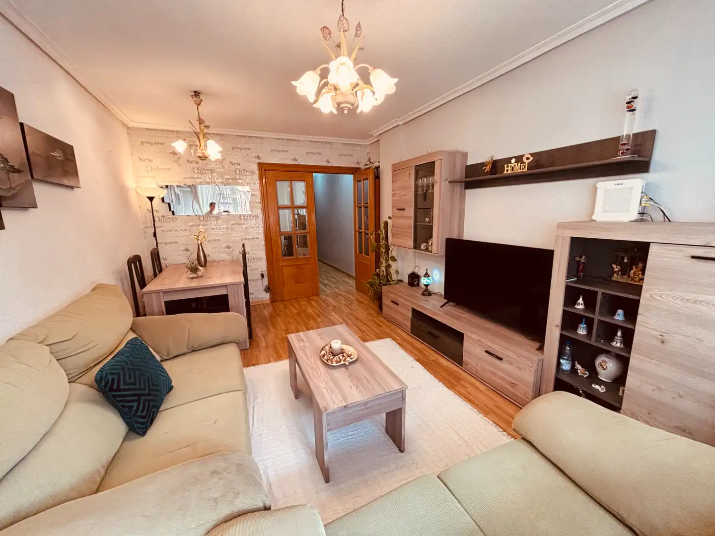 Living room of Flat for rent in Getafe  with Air Conditioner, Parquet flooring and Washing machine