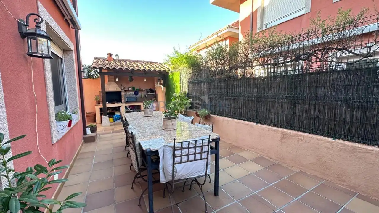 Reihenhaus mit Pool zum Verkauf in Rengalengo, imagen 7