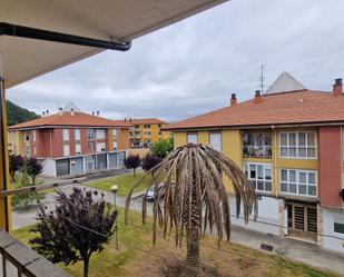 Vista exterior de Pis en venda en Torrelavega  amb Traster i Balcó