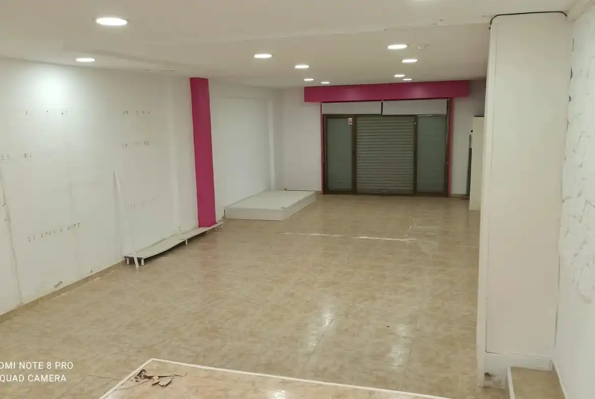 Local comercial en venda a Carrer de Pere Romeu, imagen 2