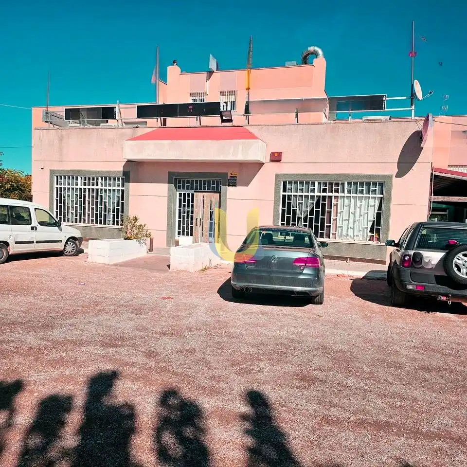 Vista exterior de Local en venta en Fuentidueña de Tajo