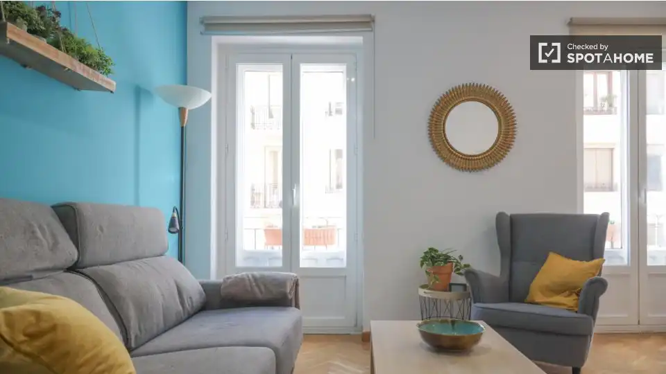Appartamento con terrazza in affitto a Chamberí, imagen 6