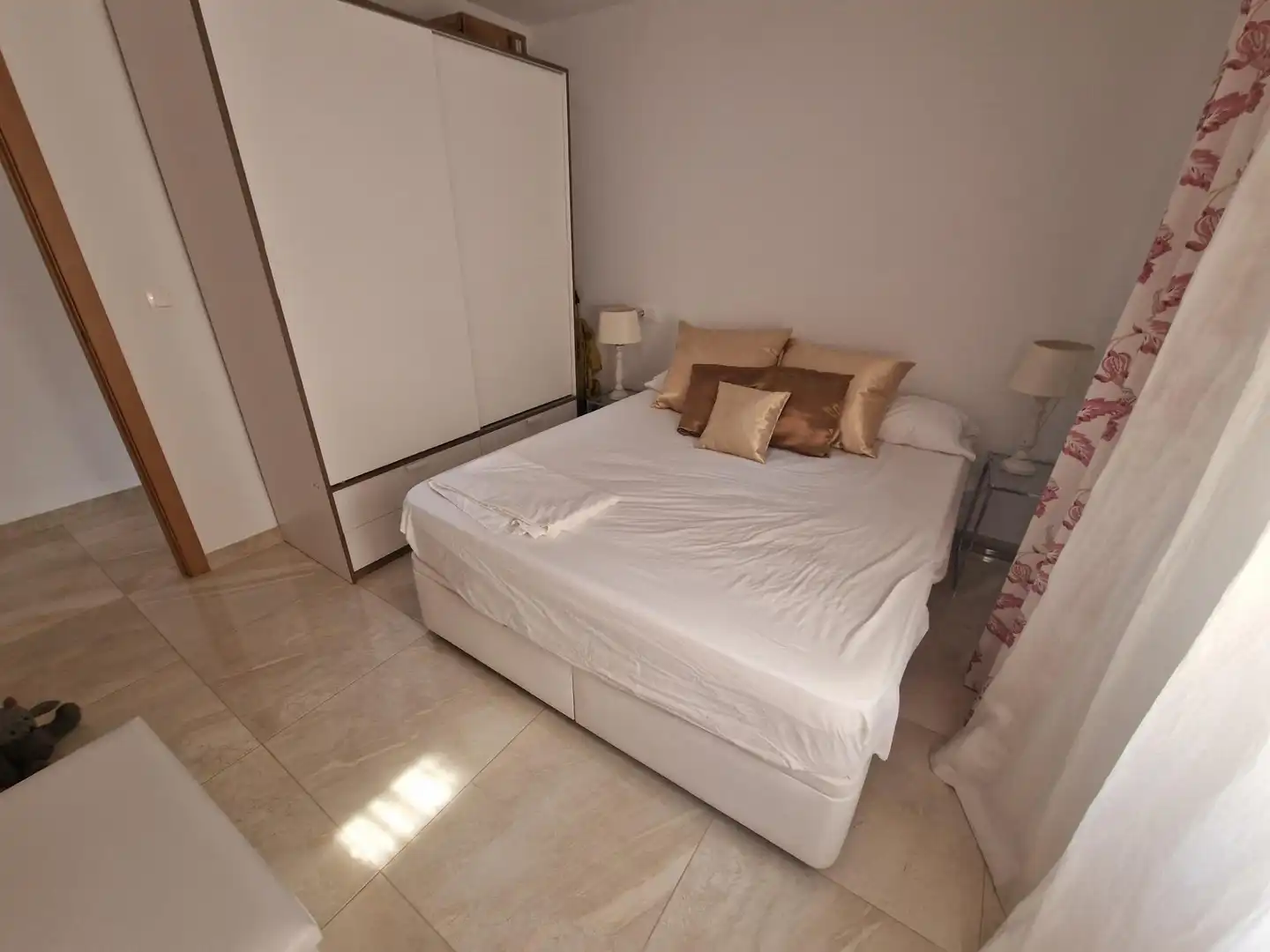 Schlafzimmer von Dachboden zum Verkauf in Águilas mit Klimaanlage und Möbliert