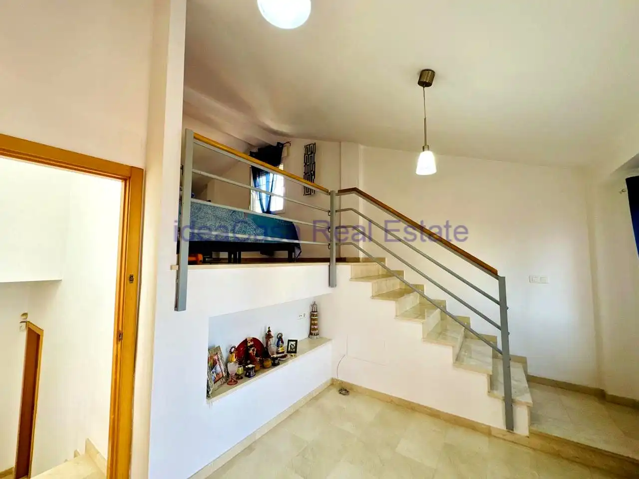 Haus oder Chalet zum Verkauf in Benalmádena mit Klimaanlage, Privatgarten und Terrasse