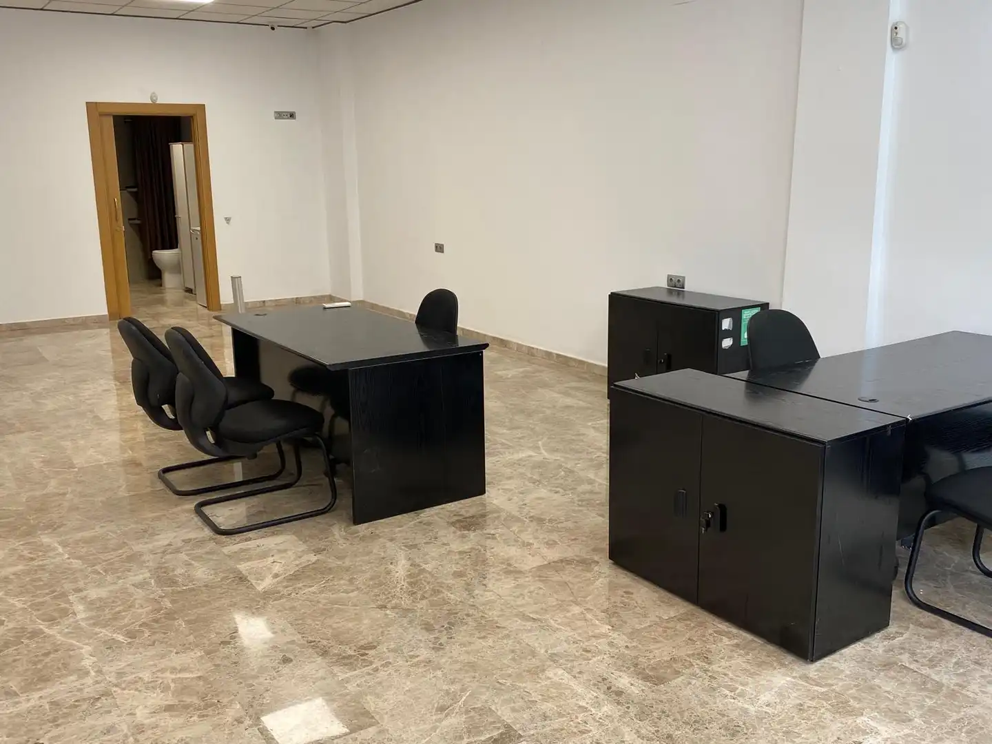 Local de alquiler en Elche / Elx con Aire acondicionado y Amueblado