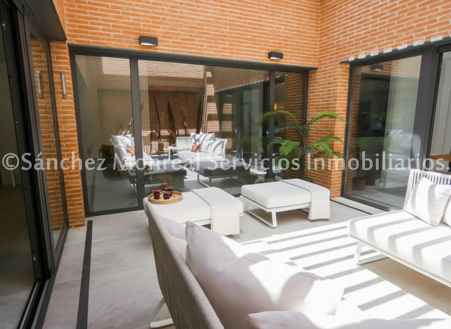 Terraza de Casa o chalet en venta en Alcázar de San Juan con Aire acondicionado, Calefacción y Jardín privado