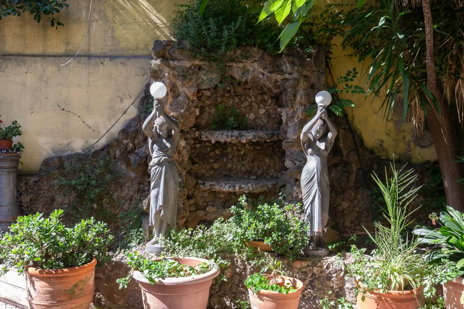 Jardí de Casa adosada en venda en Barcelona amb Terrassa i Traster